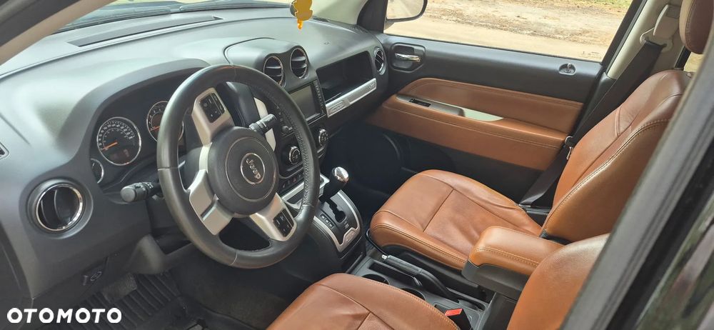 Jeep Compass - 12