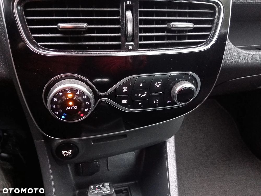 Renault Clio TCe 90 Limited - 26