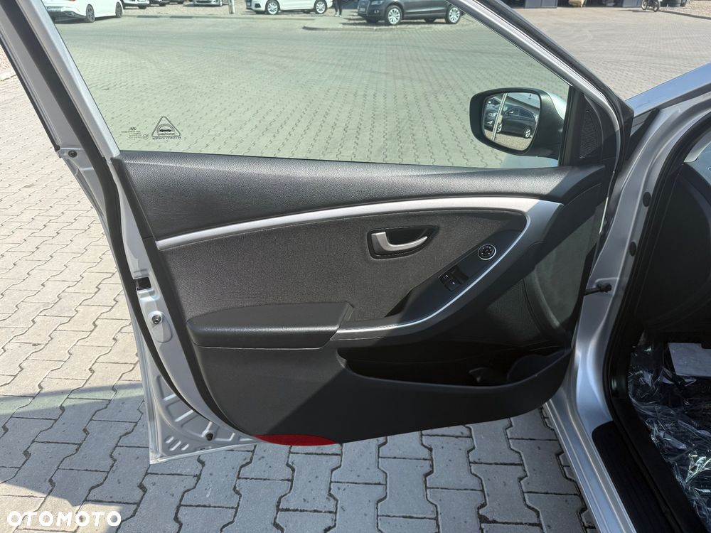 Hyundai i30 1.4 Fifa World Cup Edition - 19