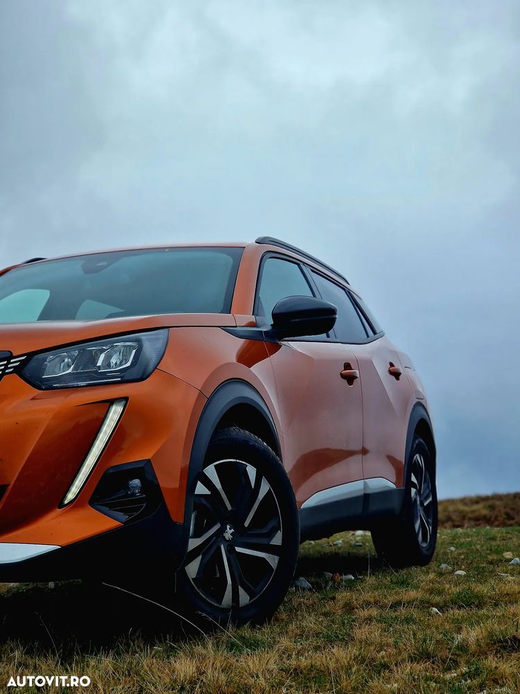 Peugeot 2008 1.2 L PureTech STT EAT8 Allure - 1