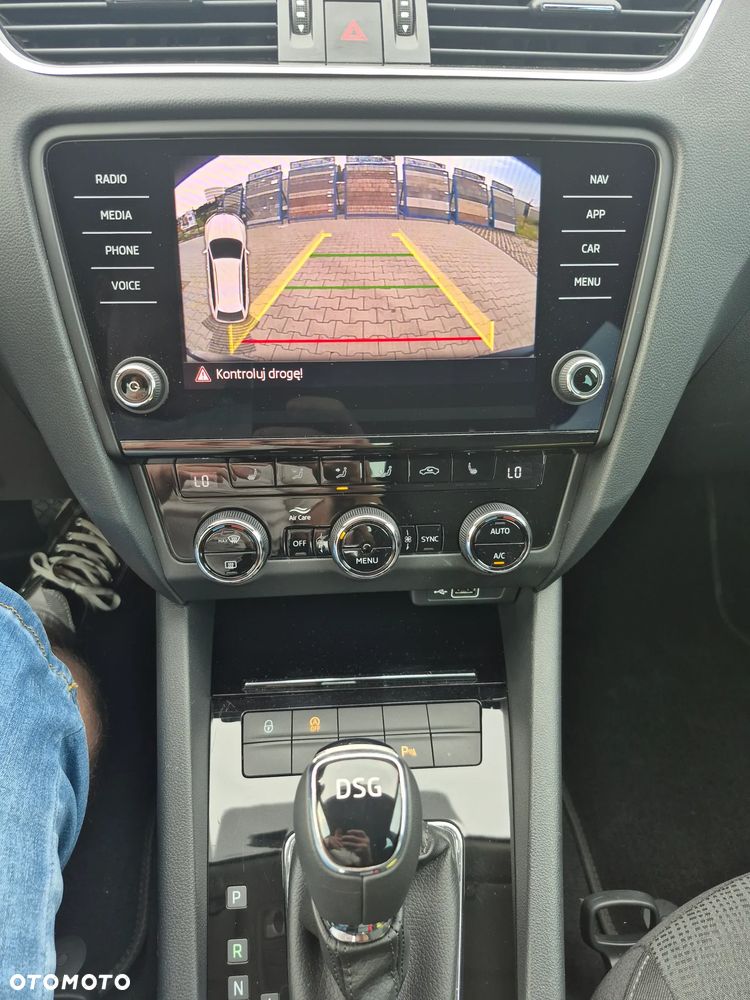 Skoda Octavia 2.0 TDI Elegance DSG - 33