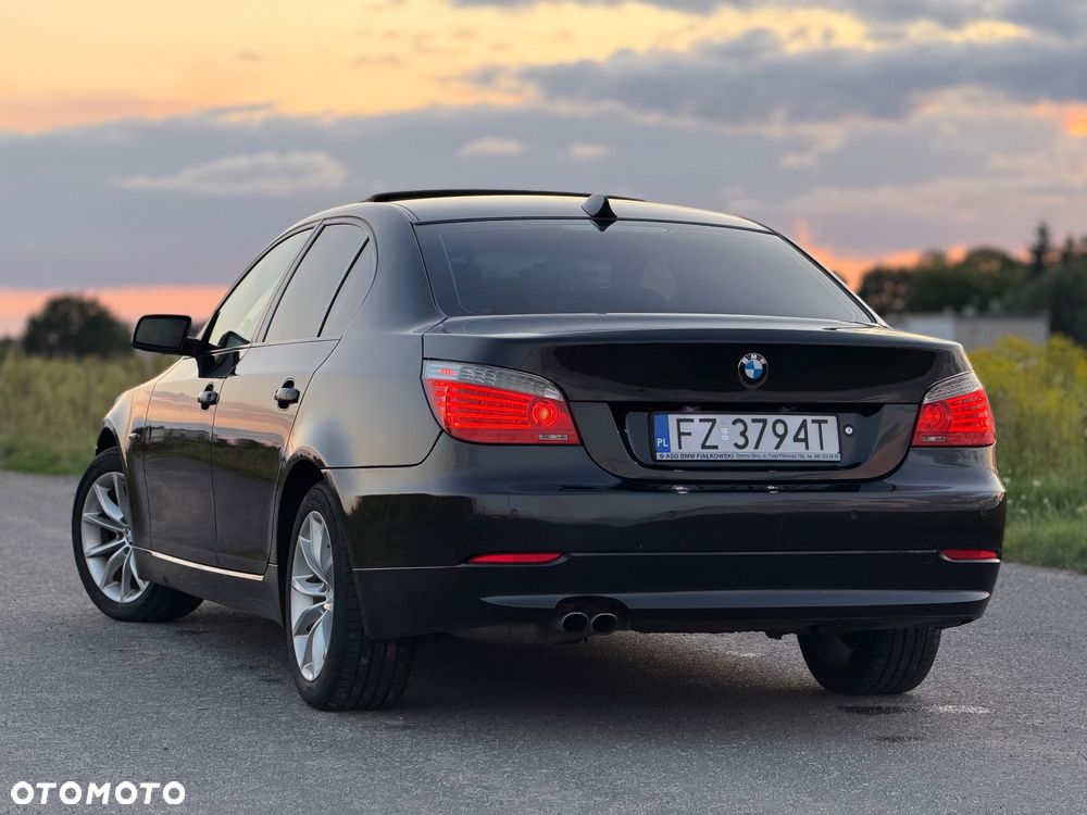 BMW Seria 5 530i - 4