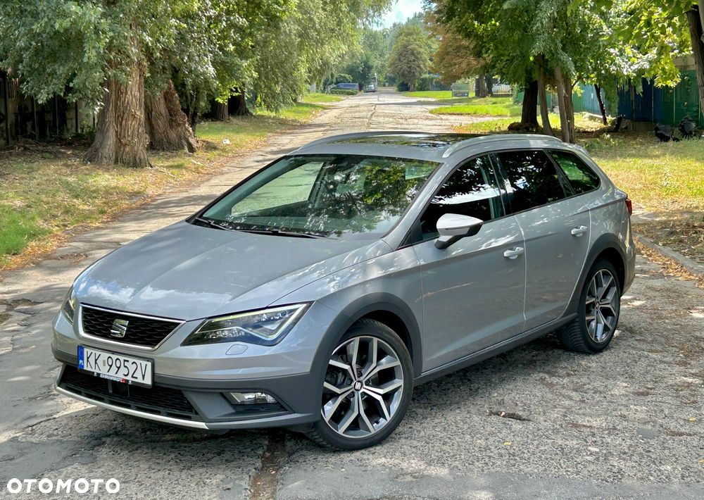 Seat Leon Sportstourer 1.8 TSI Start&Stop 4Drive DSG X-Perience - 2