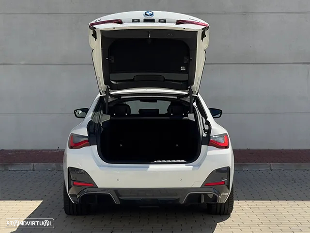 BMW i4 eDrive40 Pack Desportivo M - 10