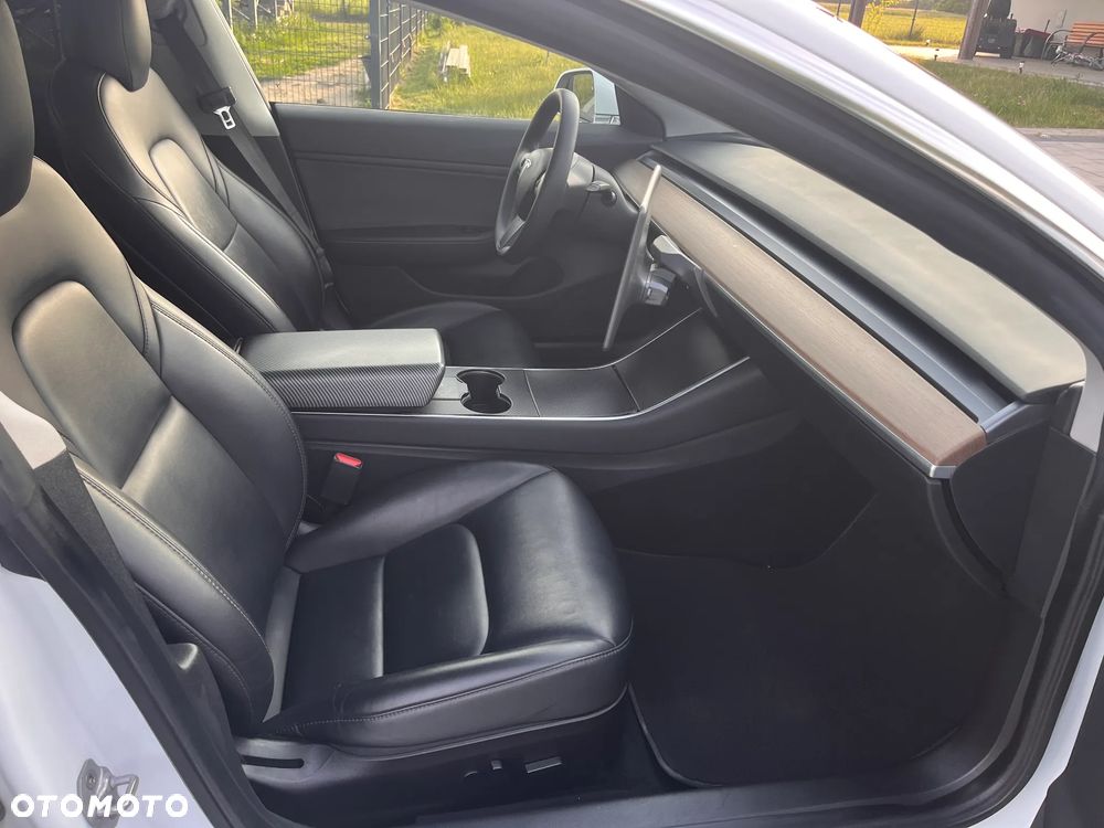 Tesla Model 3 Langstreckenbatterie Allradantrieb Dual Motor Performance - 18
