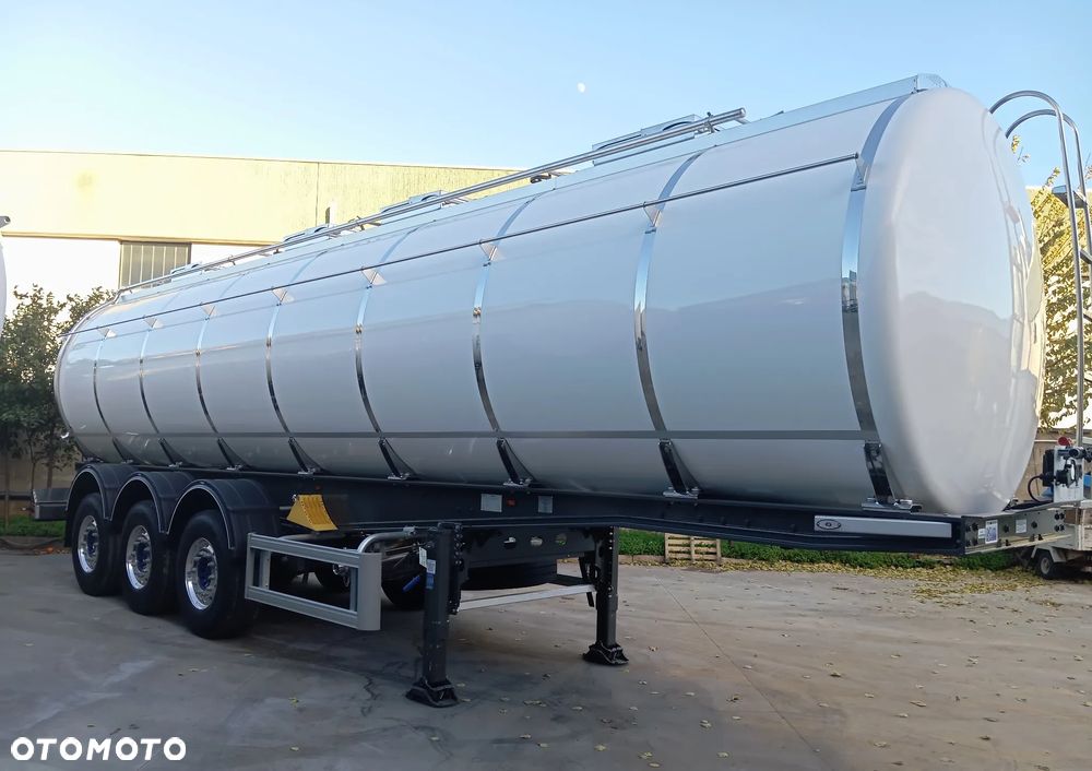 Grapar 26.000 / 3 / Nowa Naczepa Cysterna / Mleko / 5780 kg - 9