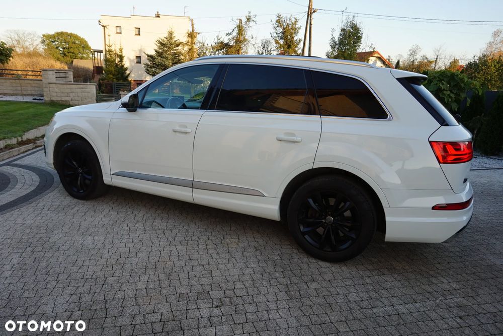 Audi Q7 - 11