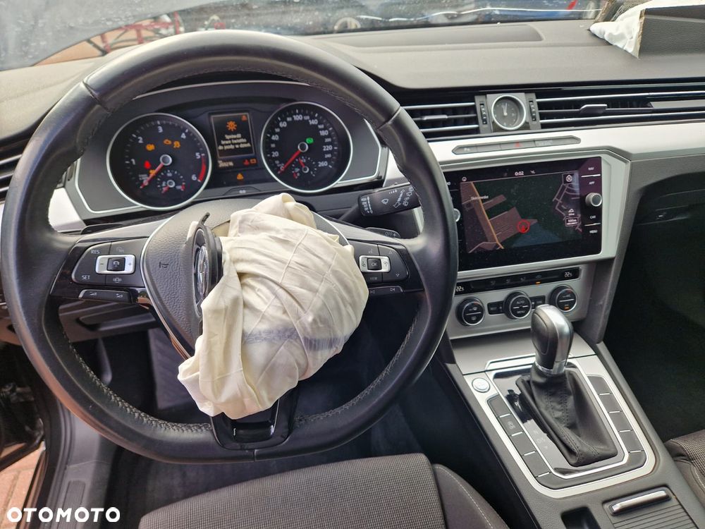 Volkswagen Passat 2.0 TDI BMT Comfortline DSG7 - 16