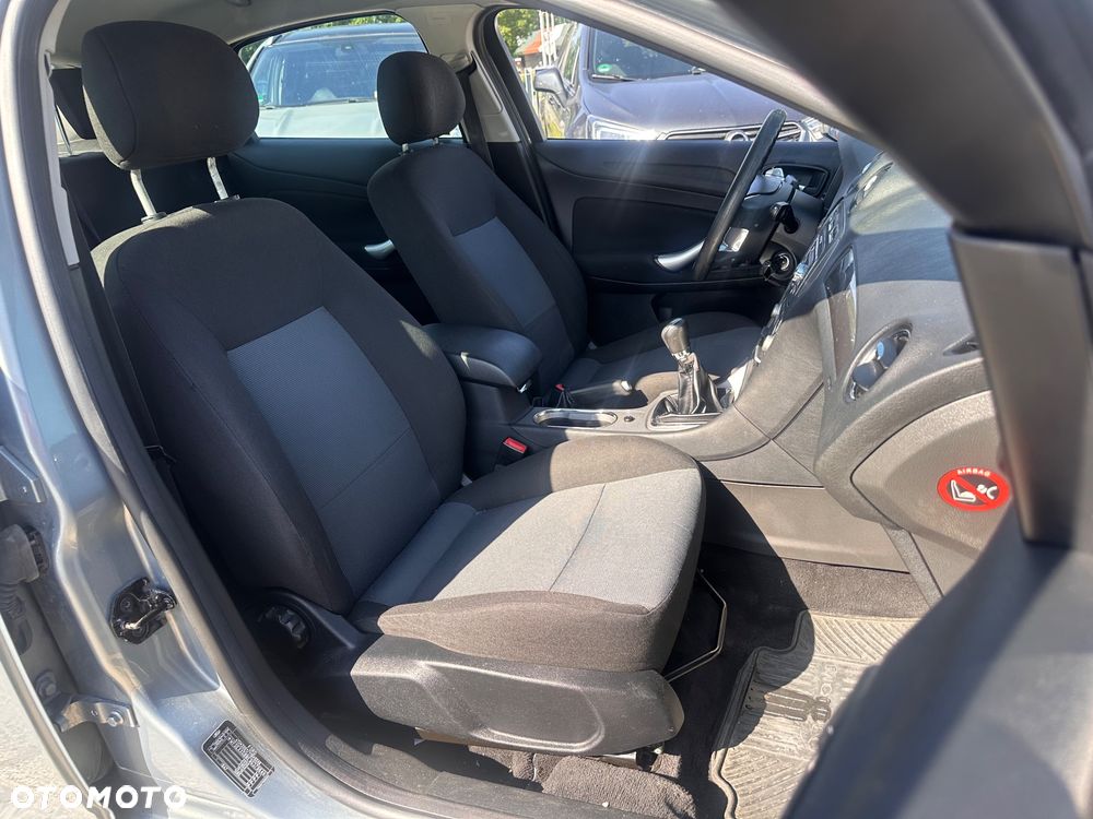 Ford Mondeo 1.6 Titanium - 9