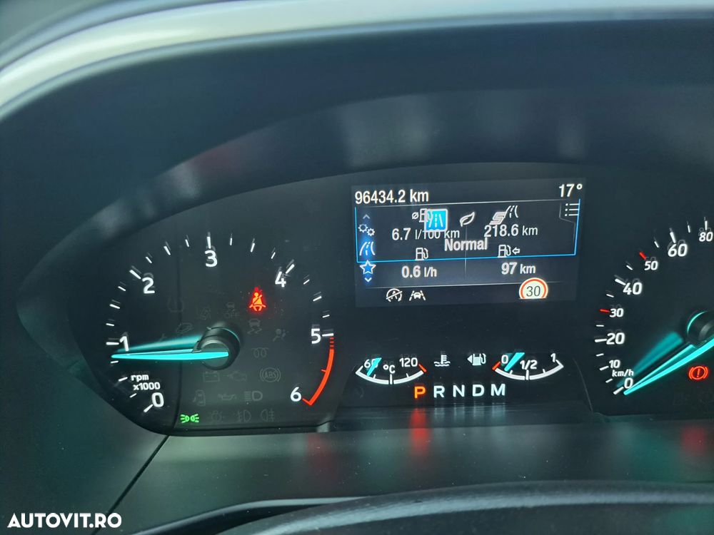 Ford Focus 1.5 EcoBlue Titanium - 38