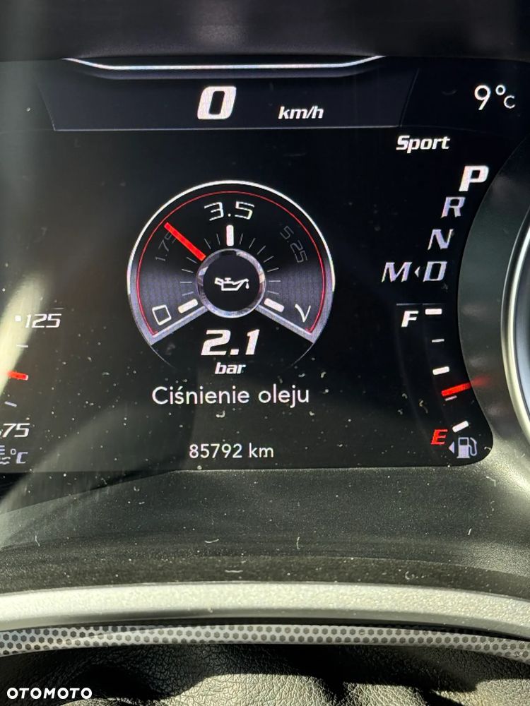 Dodge Challenger 6.4 Scat Pack - 32