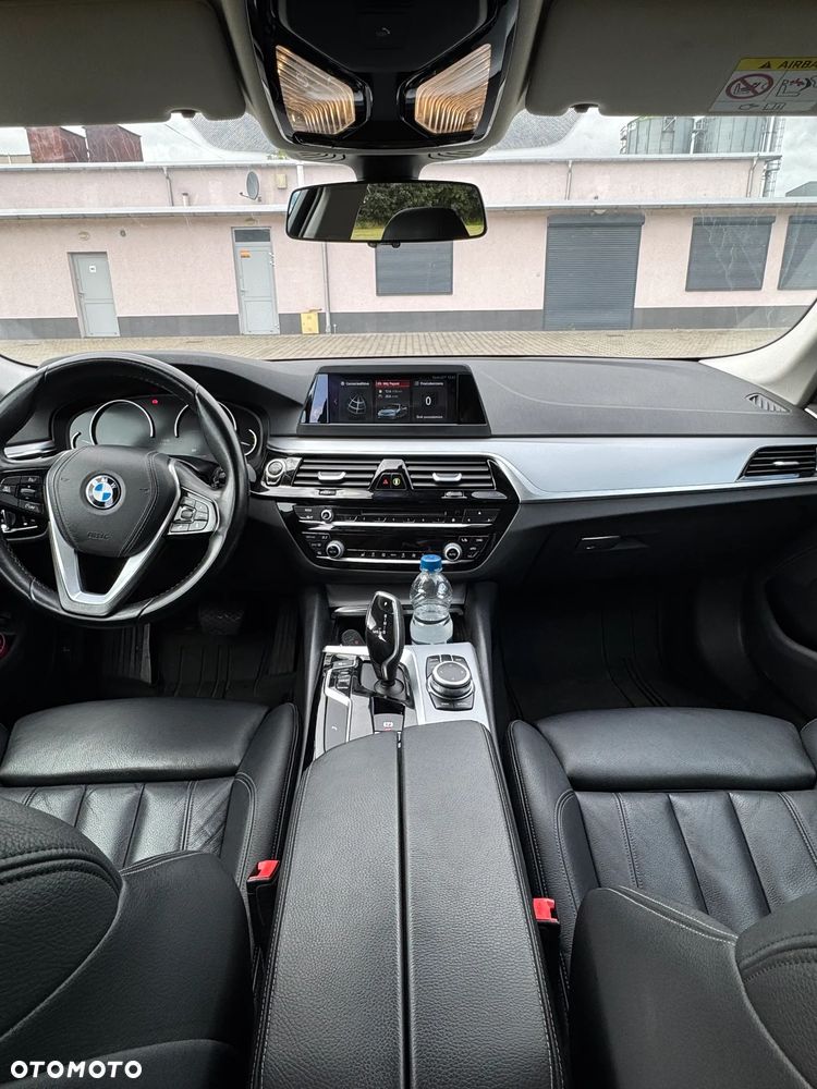 BMW Seria 5 530i xDrive - 21