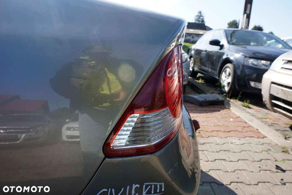 LAMPA TYLNA LEWA CIVIC VIII SEDAN 33551-SNB-G01 HONDA 2006-2010 - 2