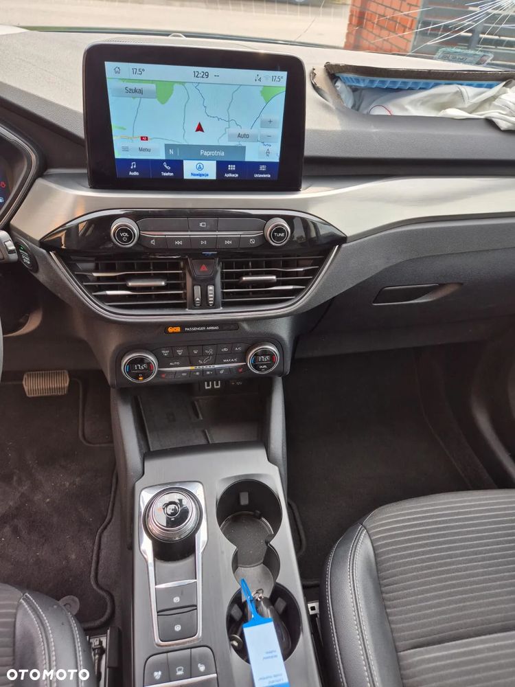 Ford Kuga 2.5P PHEV FWD Titanium - 17