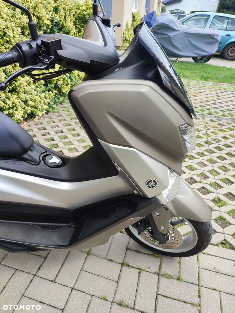 Yamaha NMAX - 15