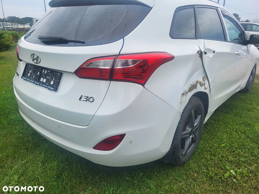 Hyundai i30 1.6 CRDi Comfort - 9