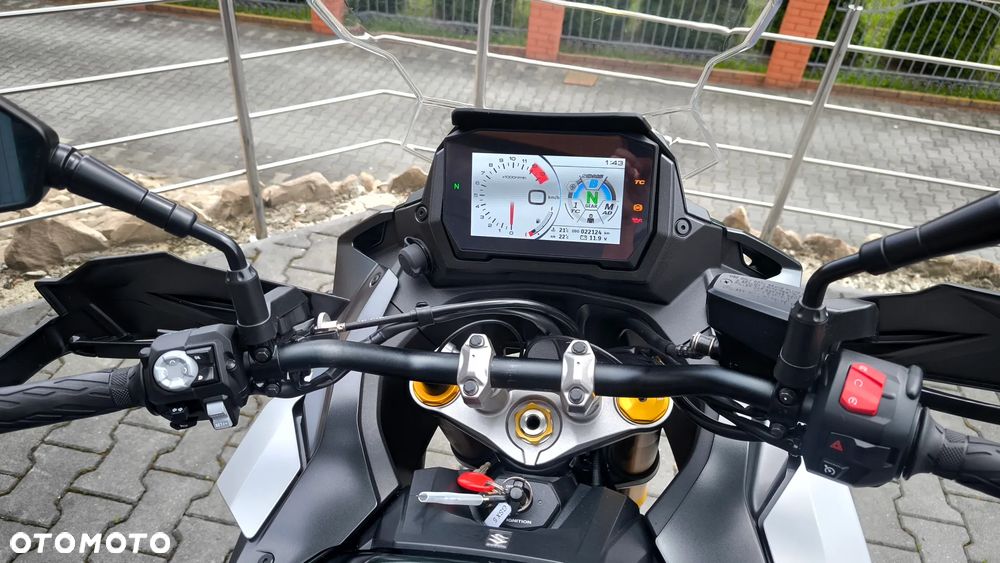 Suzuki GSX 1000 - 5