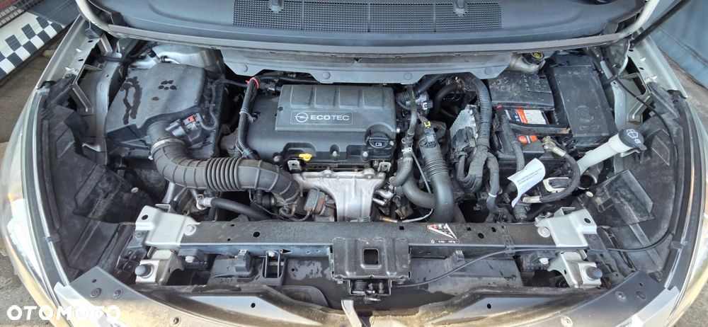 Opel Zafira Tourer 1.4 Turbo ecoFLEX Start/Stop Business Edition - 35