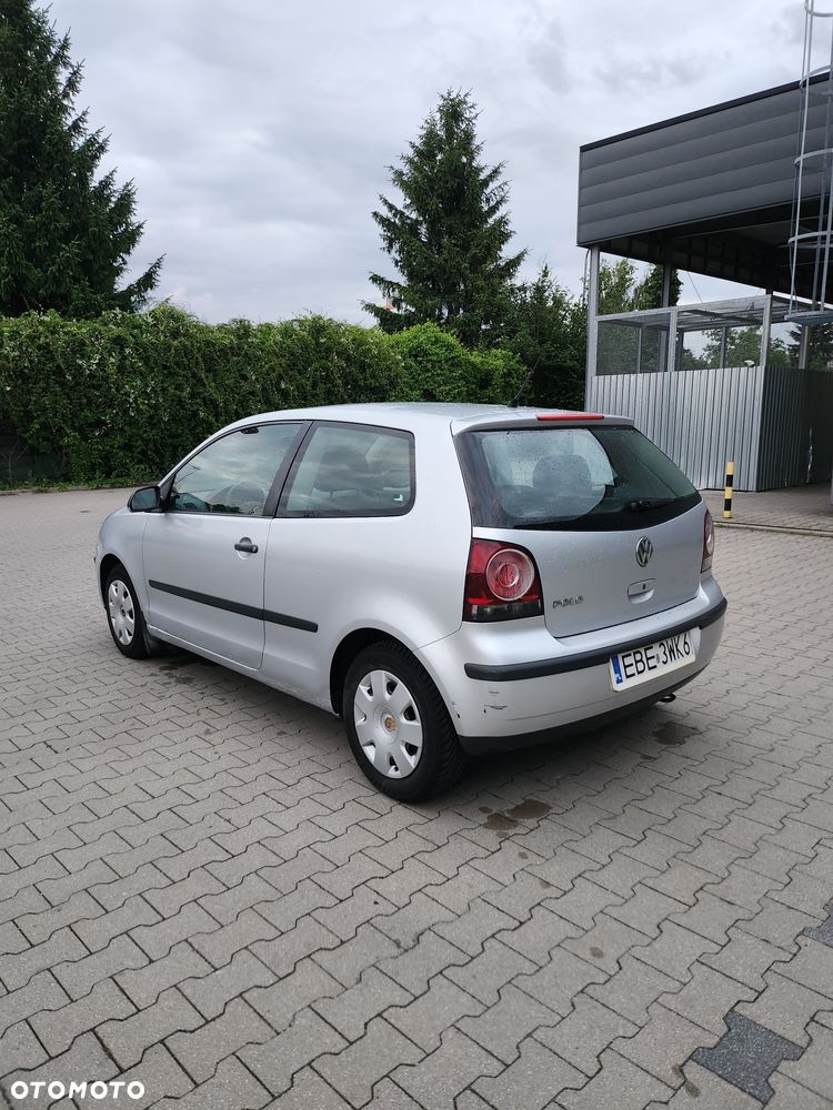 Volkswagen Polo - 2