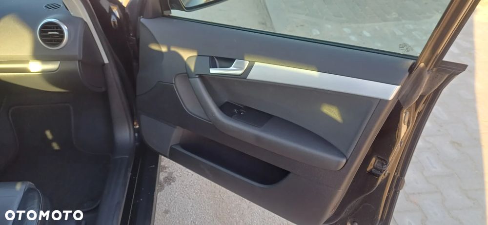 Audi A3 Sportback 2.0 TDI DPF Attraction - 11