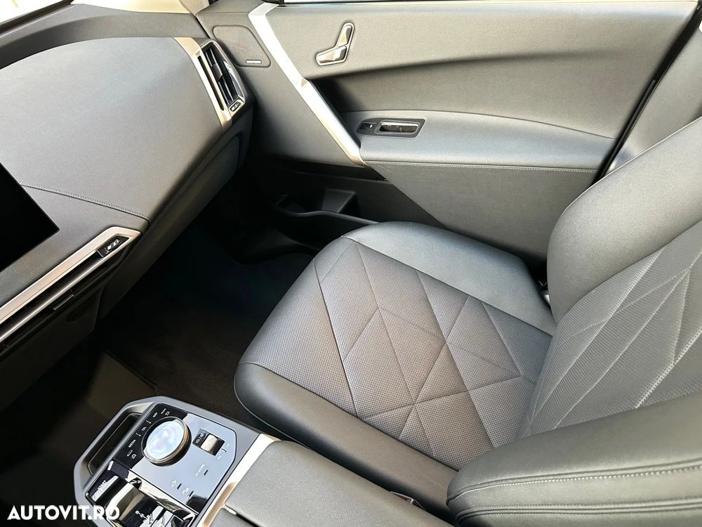 BMW iX - 20