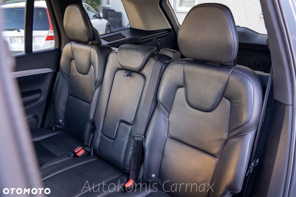 Volvo XC 90 T5 AWD Momentum - 31
