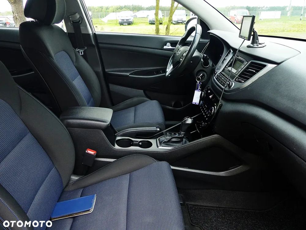 Hyundai Tucson 2.0 CRDi 4WD Automatik Advantage - 26