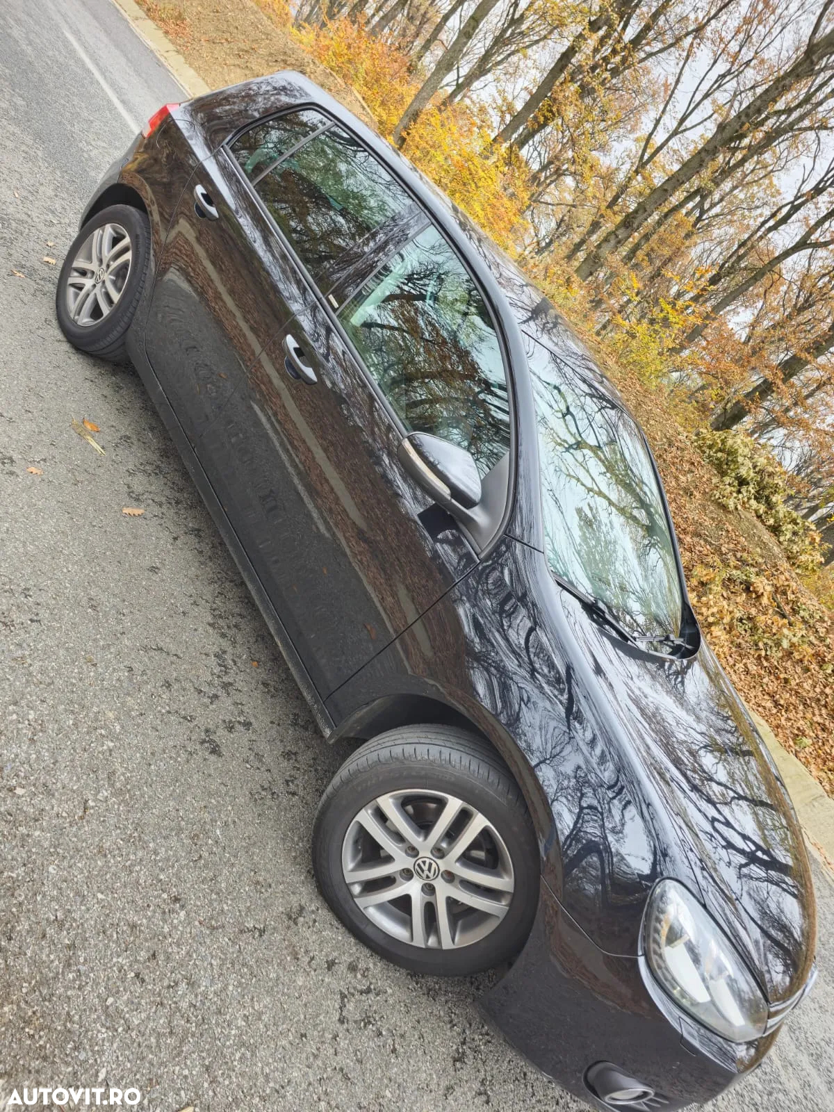 Volkswagen Golf - 6