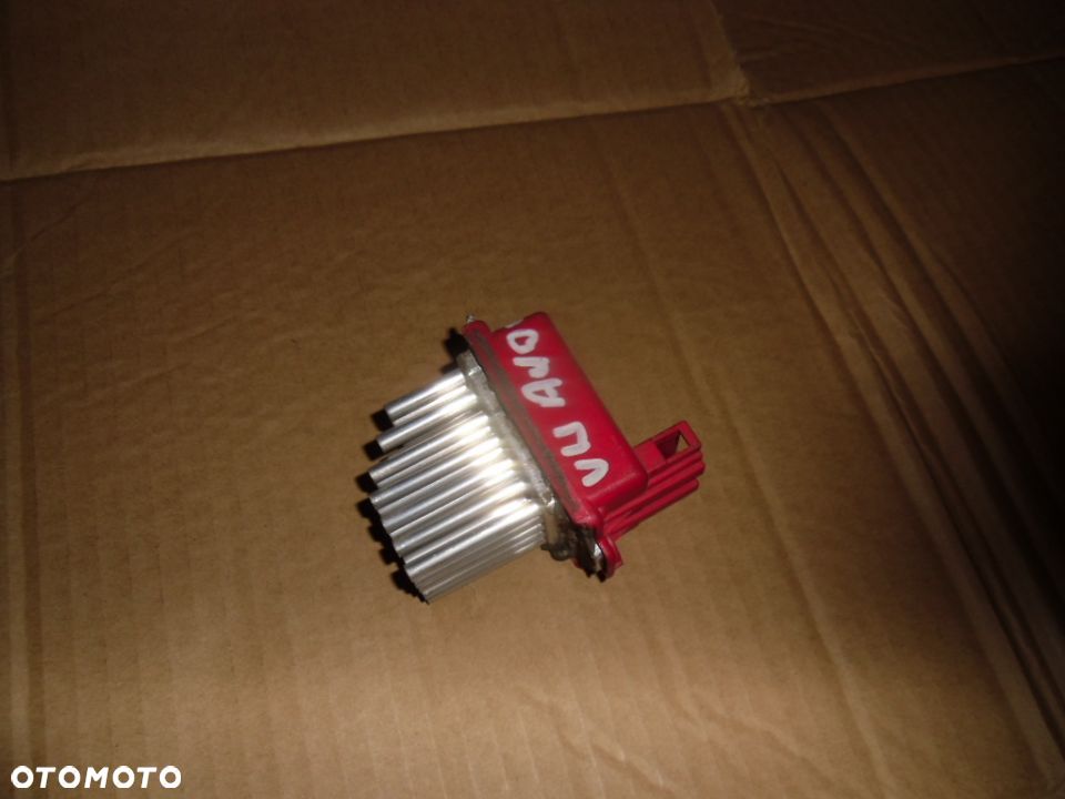 REZYSTOR OPORNICA DMUCHAWY AUDI 80 B4 - 1