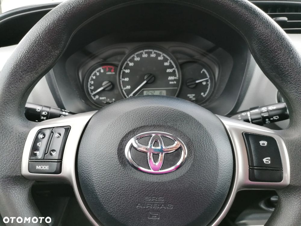 Toyota Yaris 1.5 Active - 8