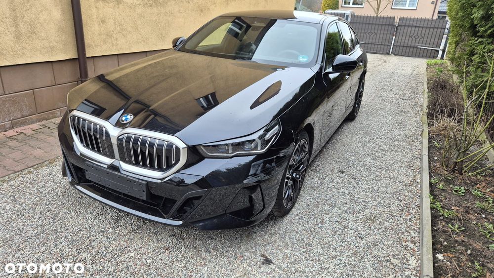 BMW Seria 5 520i GPF Business Edition sport - 24