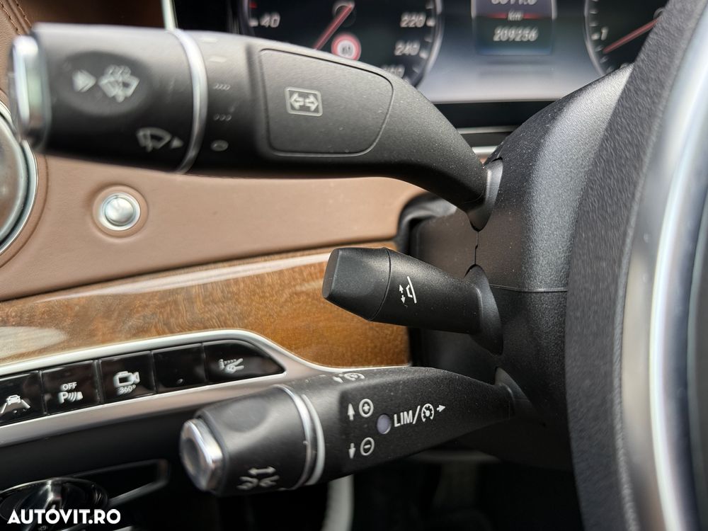 Mercedes-Benz S 500 4MATIC Aut - 7