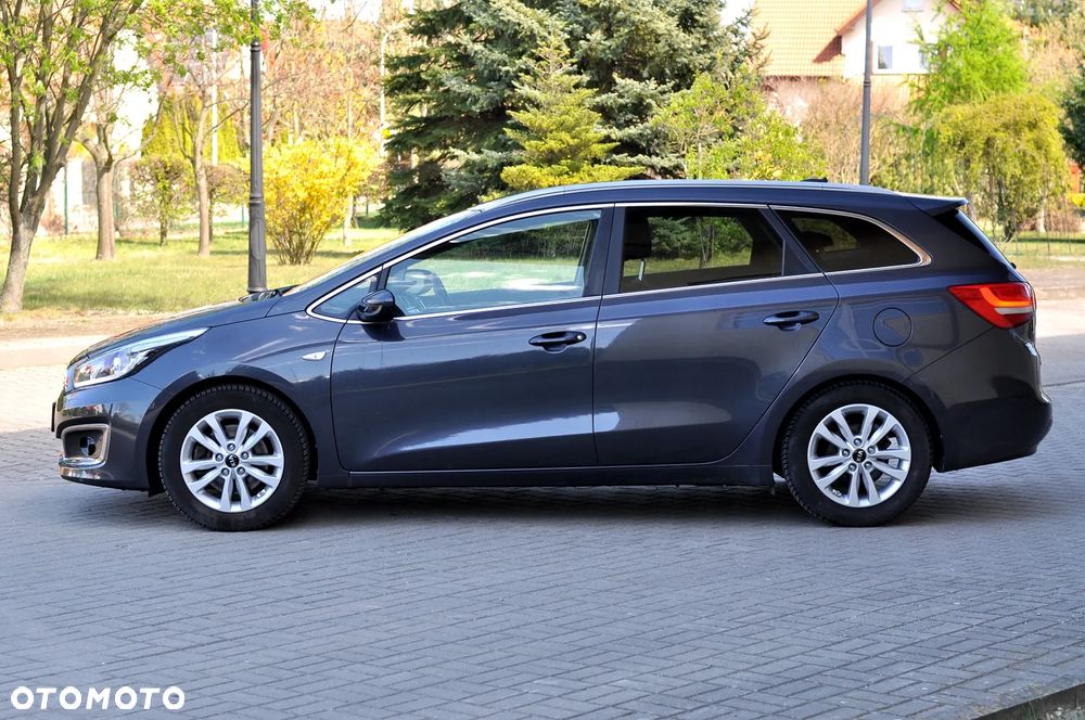 Kia Ceed 1.4 CVVT Dream Team Edition - 18