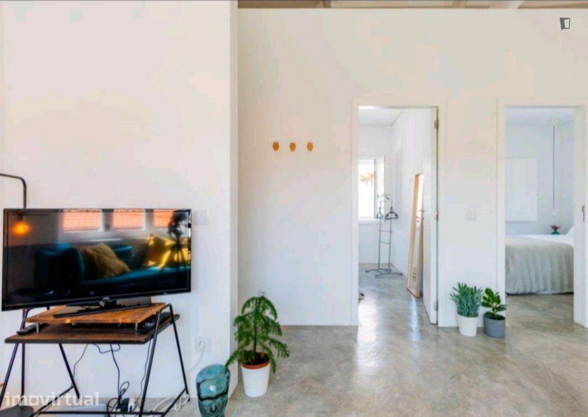 Casa com 2 quartos - localizado em Santa Marinha Porto - Grande imagem: 3/46
