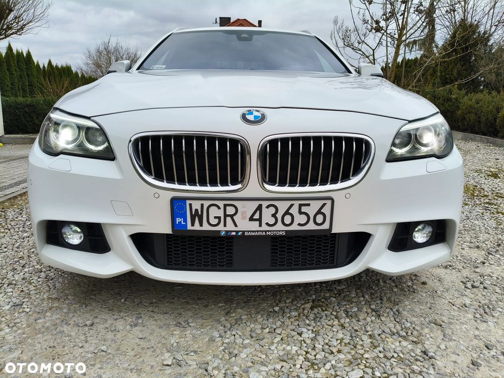 BMW Seria 5 525d xDrive - 16