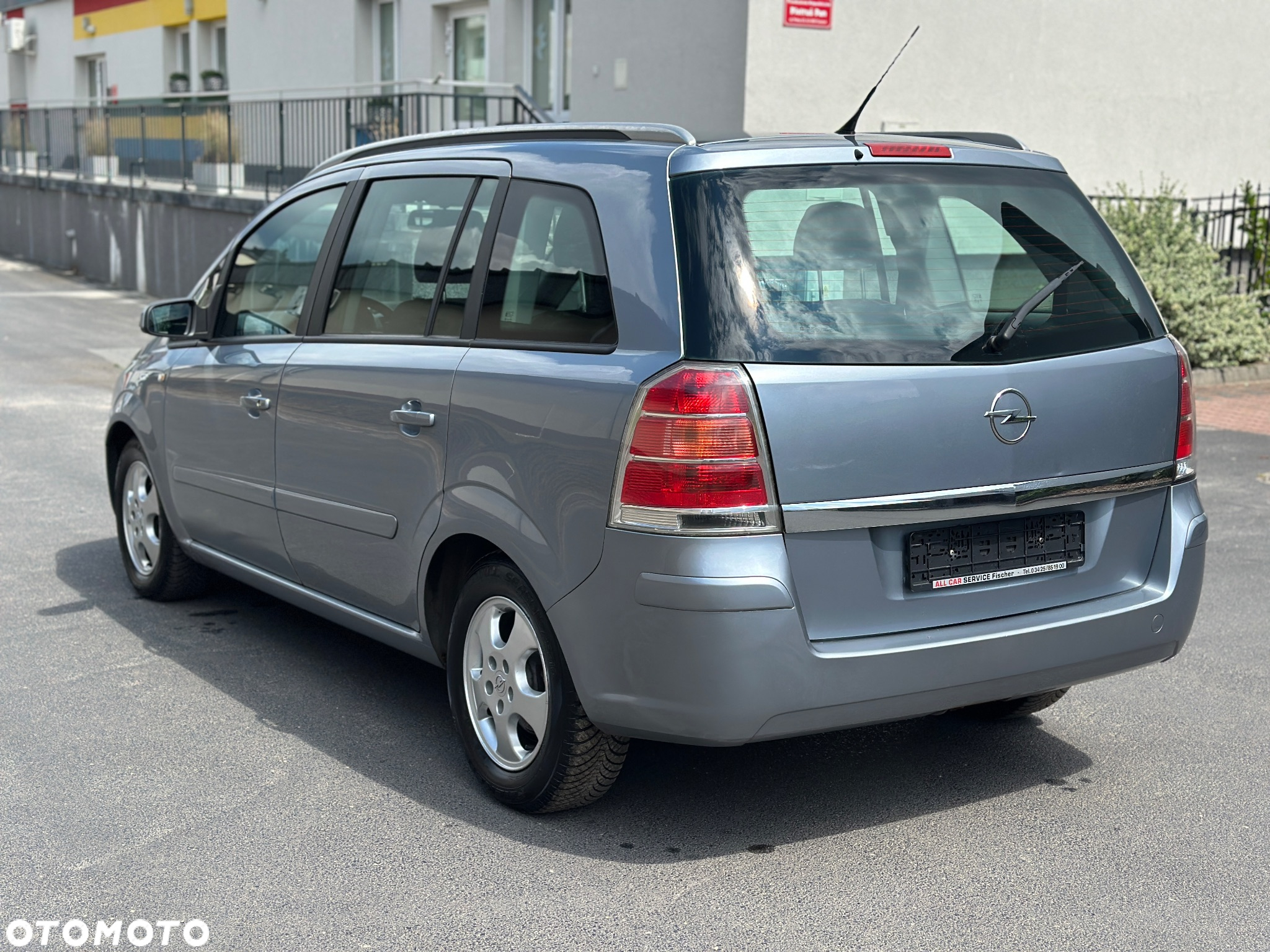 Opel Zafira - 4