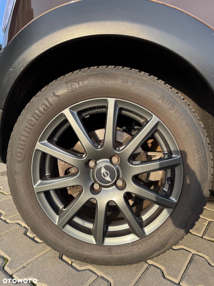 MINI Cooper Standard - 11