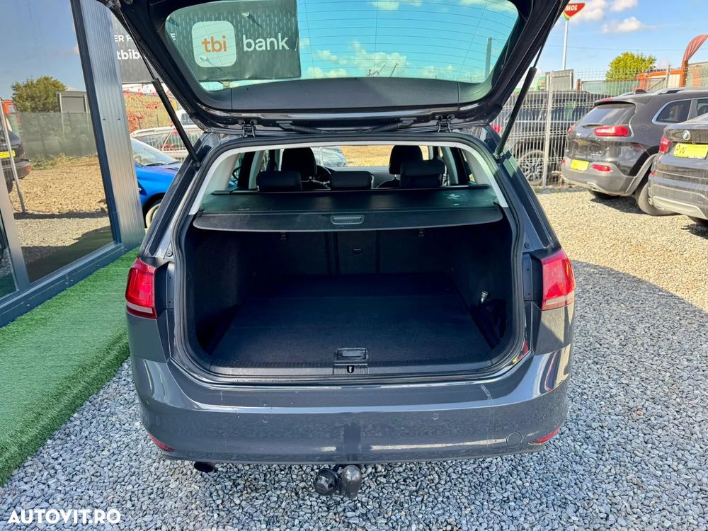 Volkswagen Golf 1.6 TDI DPF BMT Comfortline - 28