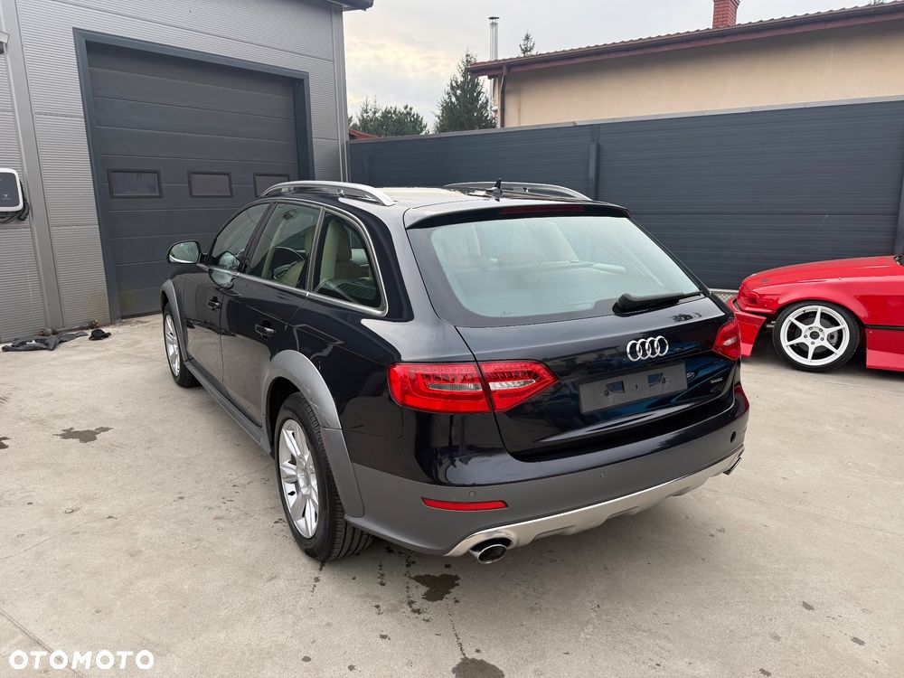 Audi A4 Allroad - 11