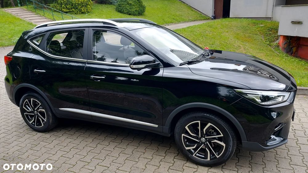 MG ZS - 3