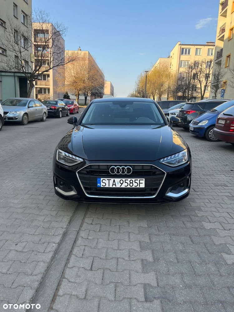 Audi A4 Limousine - 1