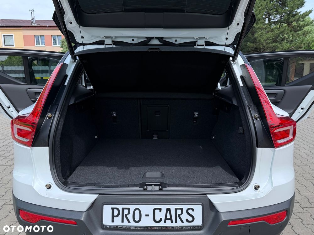Volvo XC 40 B4 B AWD DKG RDesign - 27