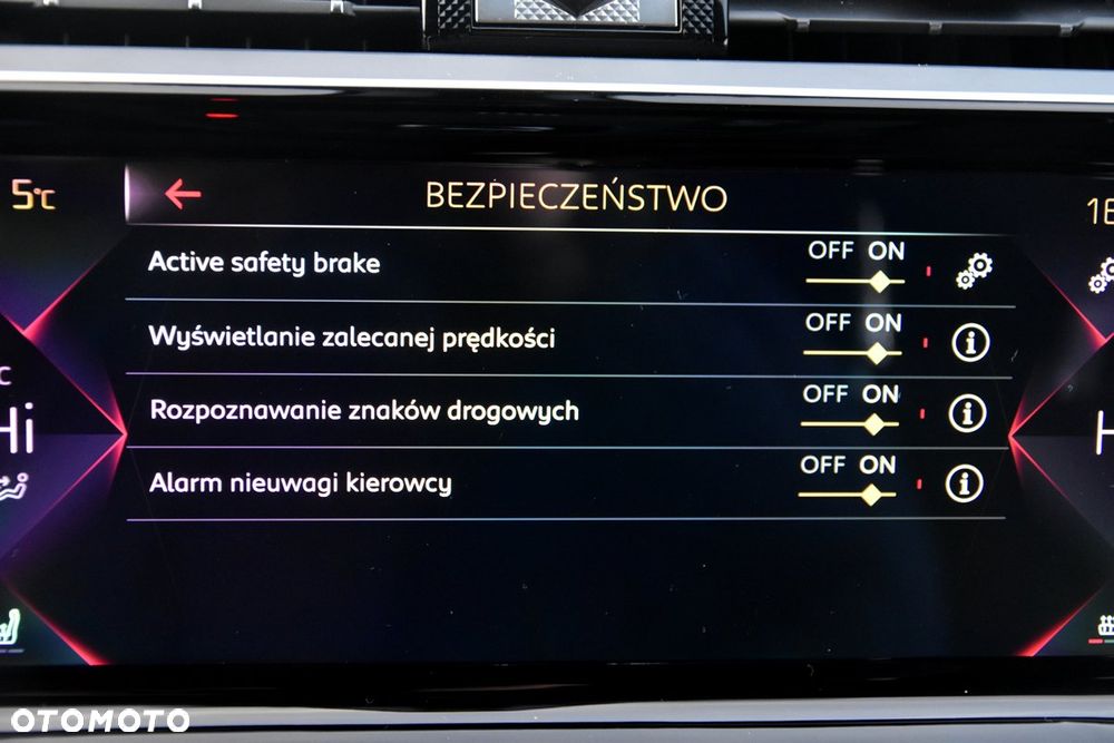 DS Automobiles DS 7 Crossback - 35