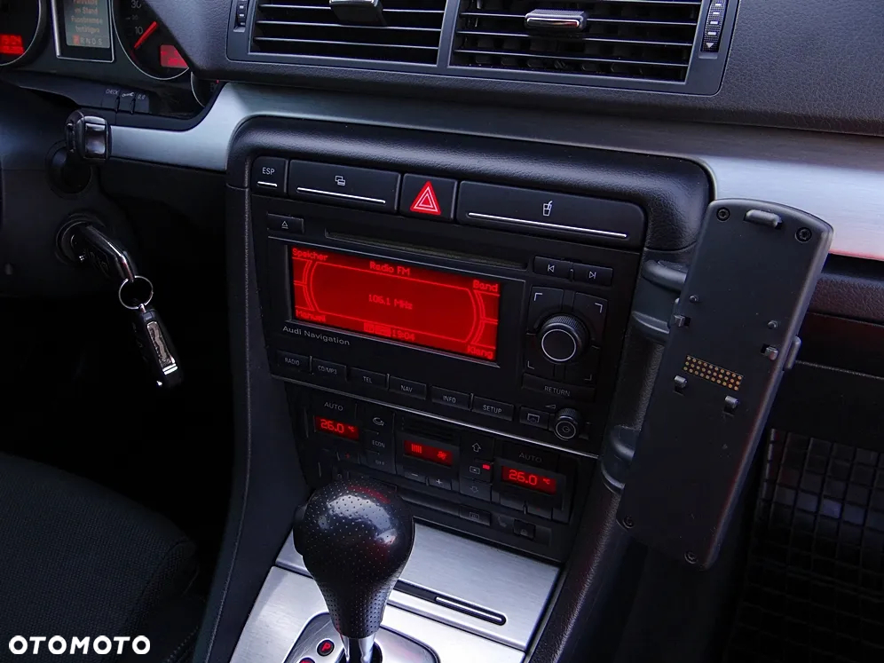 Audi A4 Avant 2.0 TDI Multitronic - 30