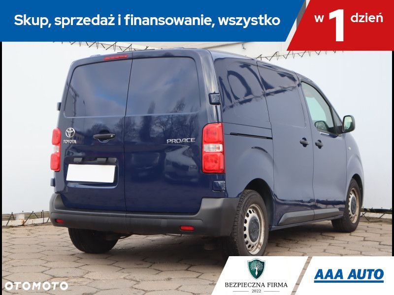 Toyota proace - 6