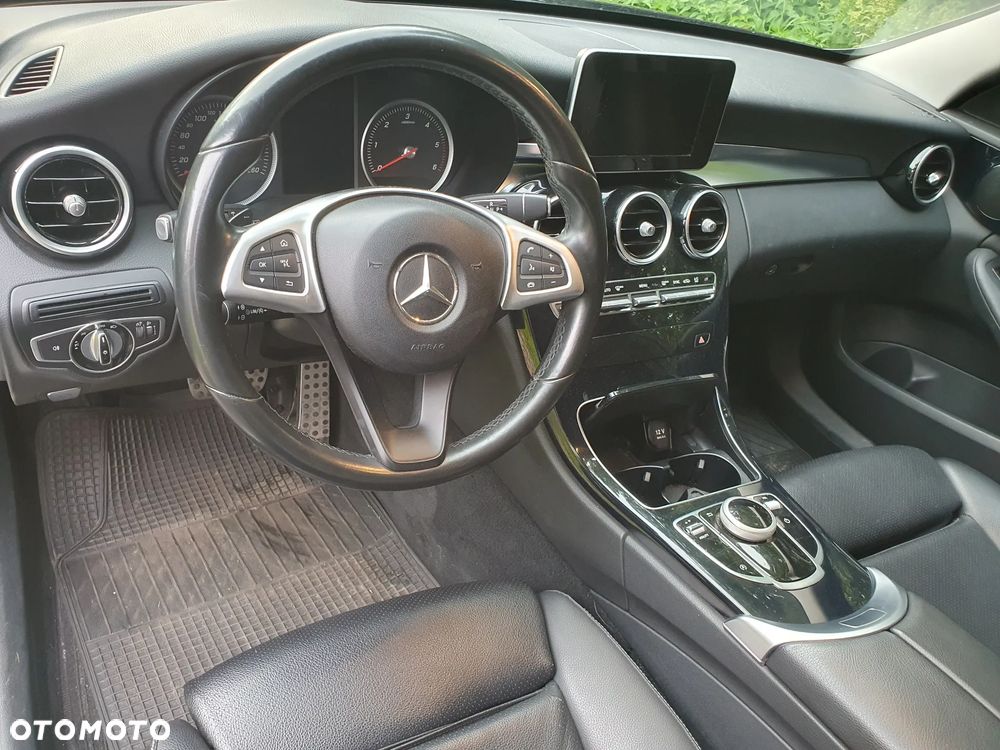 Mercedes-Benz Klasa C 200 (BlueTEC) d 7G-TRONIC Exclusive - 33