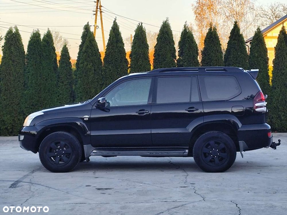 Toyota Land Cruiser - 5