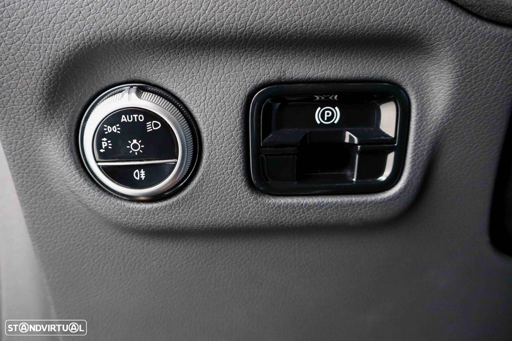 Mercedes-Benz EQE 350+ AMG Line - 14