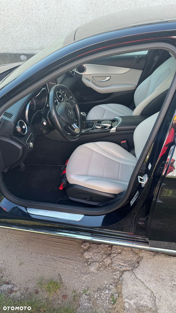Mercedes-Benz Klasa C 220 CDI BlueEff Edition Elegance - 5