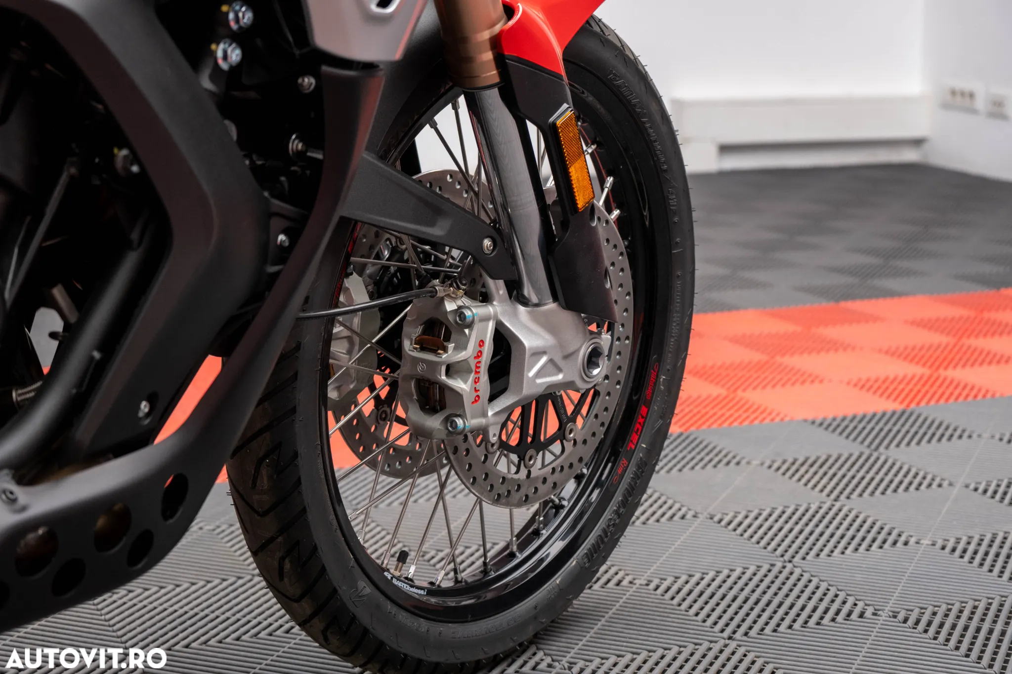 MV AGUSTA Enduro Veloce EAS - 25